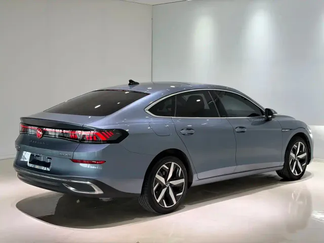 Volkswagen Lamando — Фото автомобиля 4