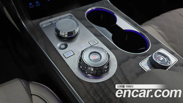 Genesis GV80 — Фото автомобиля 12