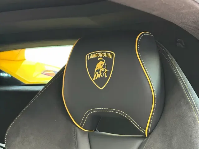 Lamborghini Huracan — Фото автомобиля 12