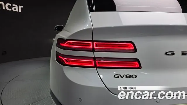 Genesis GV80 — Фото автомобиля 8