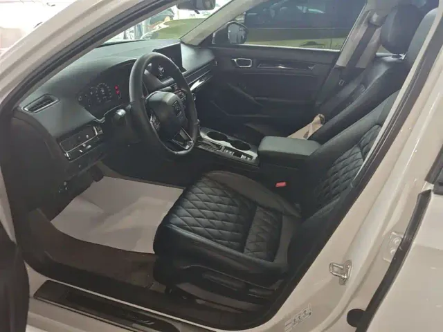 Honda Civic — Фото автомобиля 14