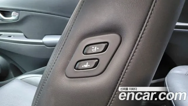 Hyundai Kona Kona (New) — Фото автомобиля 17
