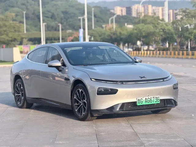 Xpeng P7 — Фото автомобиля 3