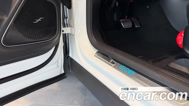 Mercedes-Benz EQB X243 — Фото автомобиля 20