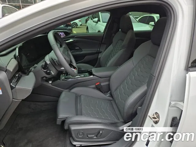 Audi A6 e-Tron — Фото автомобиля 12