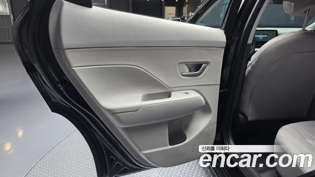 Hyundai Kona Kona (SX2) Бензин 1.6 Turbo 4WD — Фото автомобиля 23