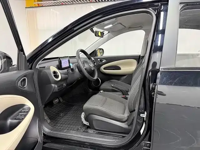 Wuling Bingo — Фото автомобиля 9