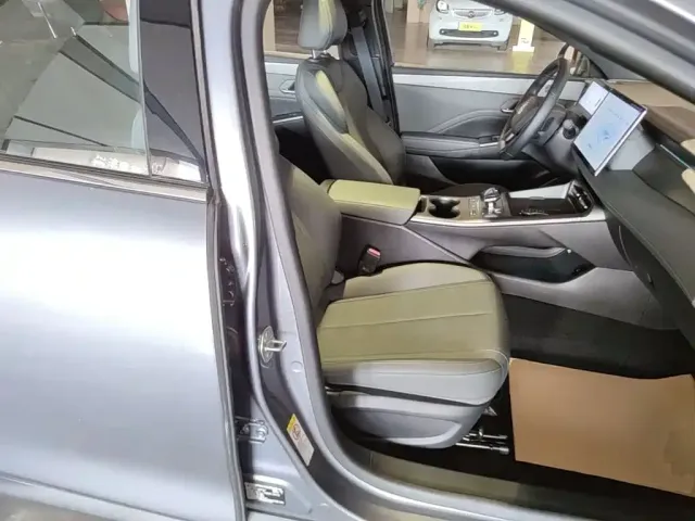 BYD Qin PLUS — Фото автомобиля 24
