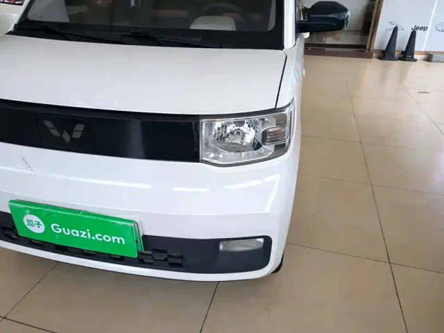 Wuling Hongguang Mini EV — Фото автомобиля 17