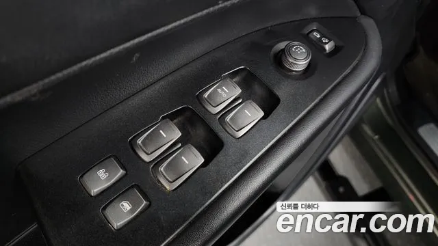 KG_Mobility_Ssangyong Rexton Новый Rexton Sport Дизель 2.2 4WD — Фото автомобиля 28