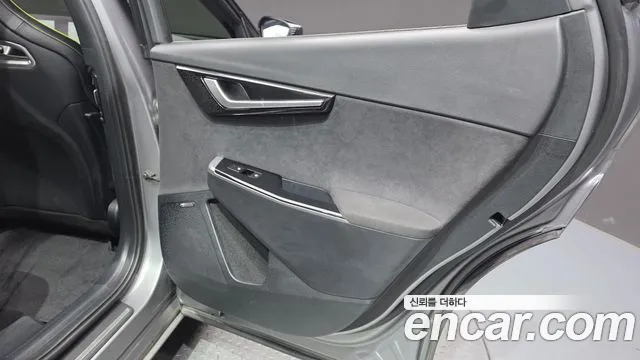 Kia EV6 — Фото автомобиля 19