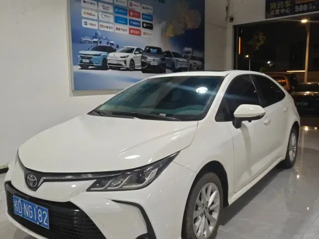 Фотография автомобиля — Toyota Corolla
