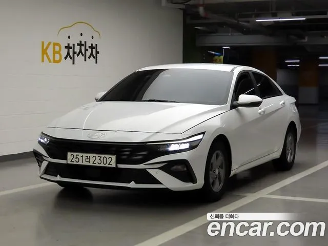 Фотография автомобиля — Hyundai Avante CN7