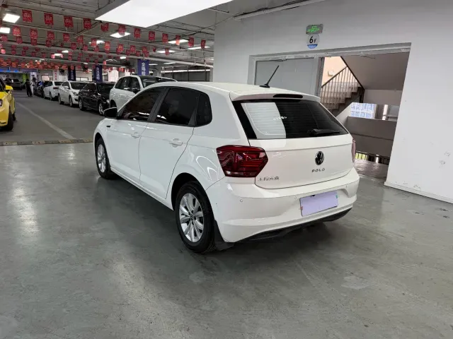 Volkswagen Polo — Фото автомобиля 9