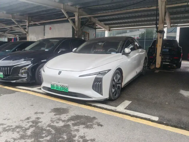 Фотография автомобиля — Forthing Xinghai S7
