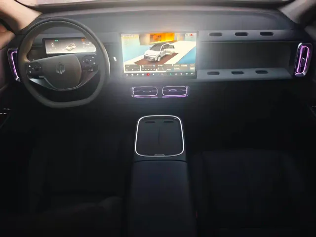 Leapmotor B10 — Фото автомобиля 8