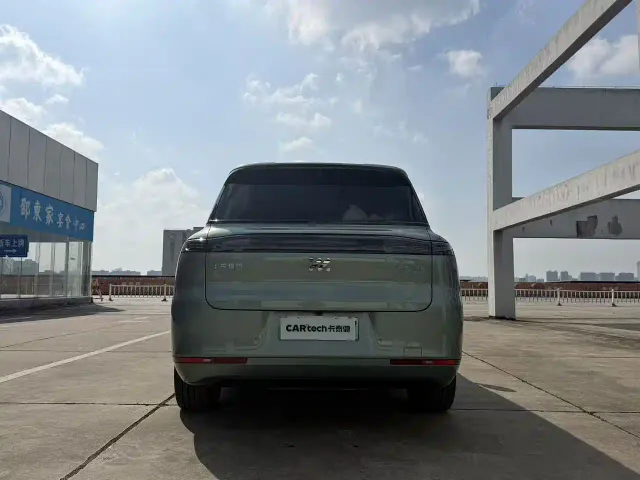 IM Motors LS8 — Фото автомобиля 8