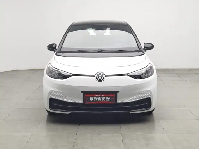 Volkswagen ID.3 — Фото автомобиля 3
