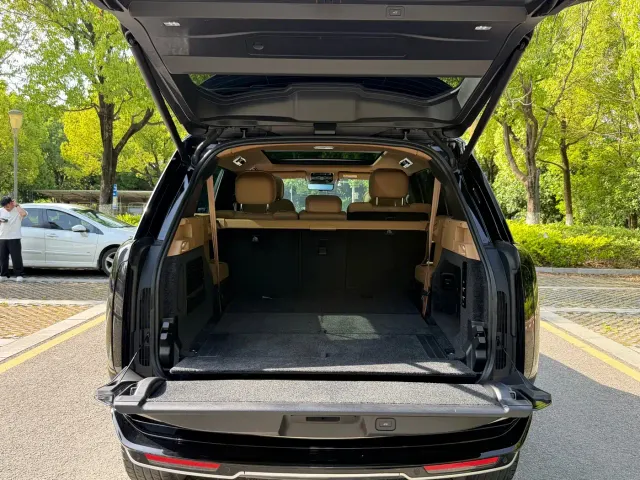 Land Rover Range Rover — Фото автомобиля 18