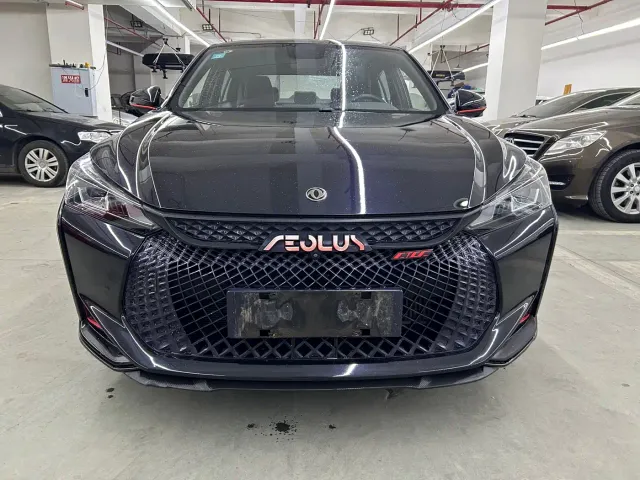 Dongfeng Yixuan — Фото автомобиля 5