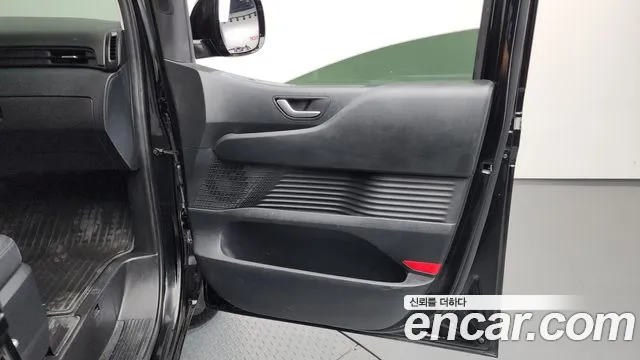 Hyundai Staria — Фото автомобиля 13