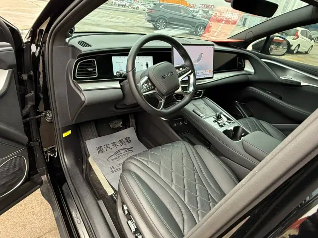 BYD Sealion 07 EV — Фото автомобиля 9
