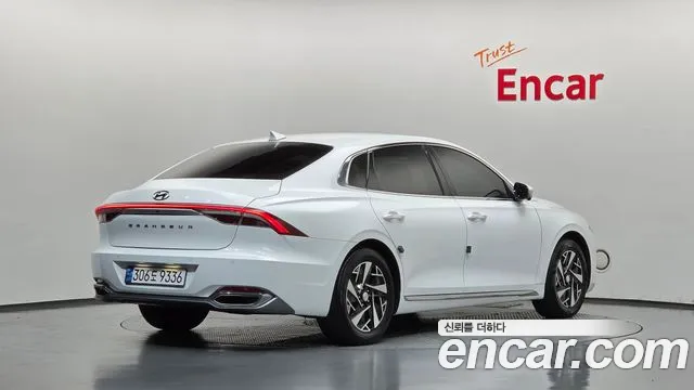 Hyundai Grandeur (New) Hybrid — Фото автомобиля 2