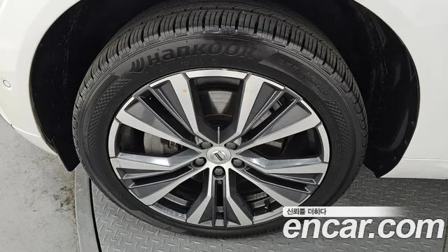 Вольво XC60 — Фото автомобиля 5