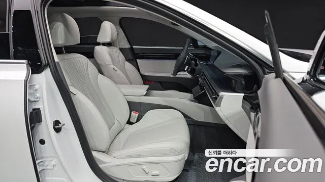 Hyundai Grandeur GN7 — Фото автомобиля 16