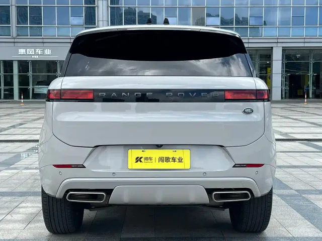 Land Rover Range Rover Sport — Фото автомобиля 5