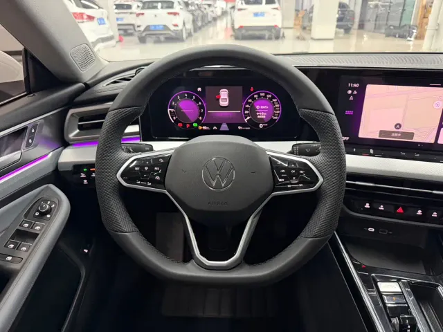 Volkswagen Lamando — Фото автомобиля 16