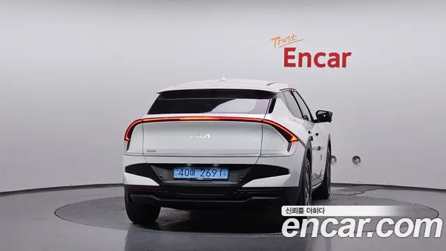 Kia EV6 New — Фото автомобиля 4