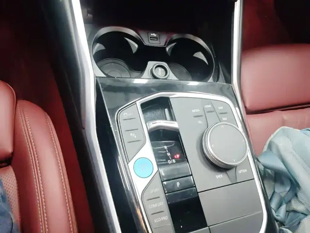 BMW i3 — Фото автомобиля 13