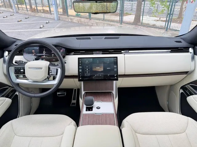 Land Rover Range Rover — Фото автомобиля 22