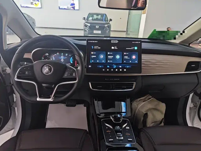 BYD Song MAX — Фото автомобиля 9