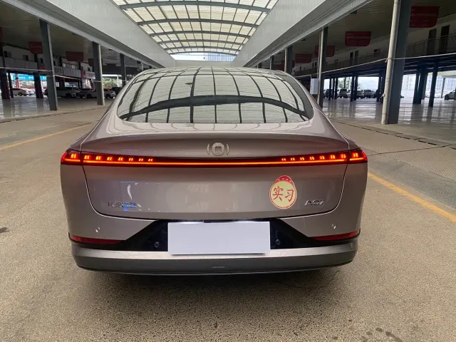 Changan Qiyuan A07 — Фото автомобиля 9