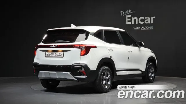 Kia Seltos Новый Seltos Бензин 2.0 2WD — Фото автомобиля 2