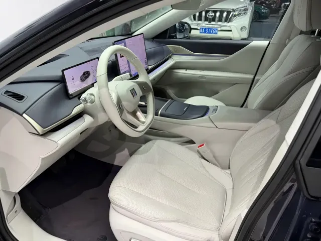 Buick Electra L7 — Фото автомобиля 10