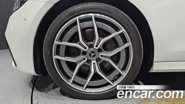 Mercedes-Benz E-Class W213 — Фото автомобиля 5