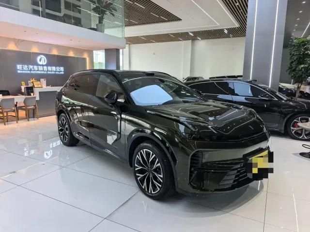 Lynk & Co 08 EM-P — Фото автомобиля 3