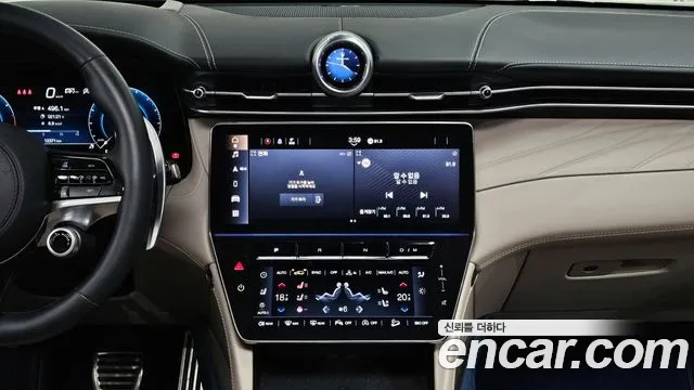 Maserati Grecale — Фото автомобиля 15