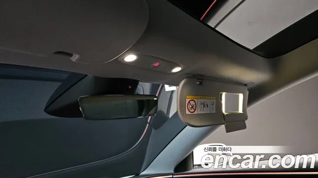 Tesla Model 3 — Фото автомобиля 29