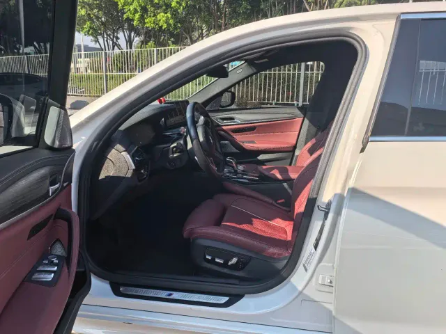 BMW 5 Series — Фото автомобиля 13