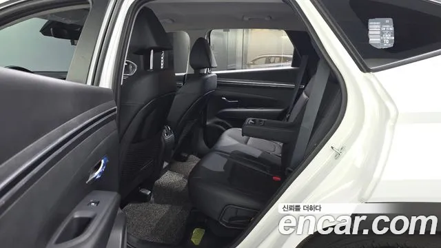 Hyundai Tucson Tucson (NX4) Бензин 1.6 турбо 2WD — Фото автомобиля 26
