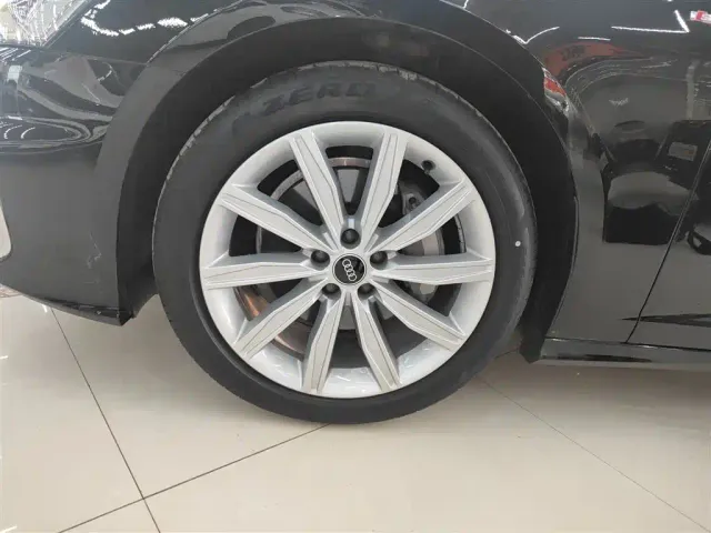 Audi A6L — Фото автомобиля 24