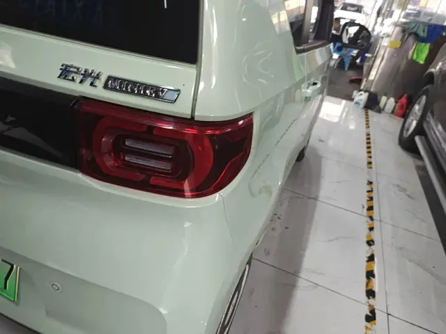 Wuling Hongguang Mini EV — Фото автомобиля 7