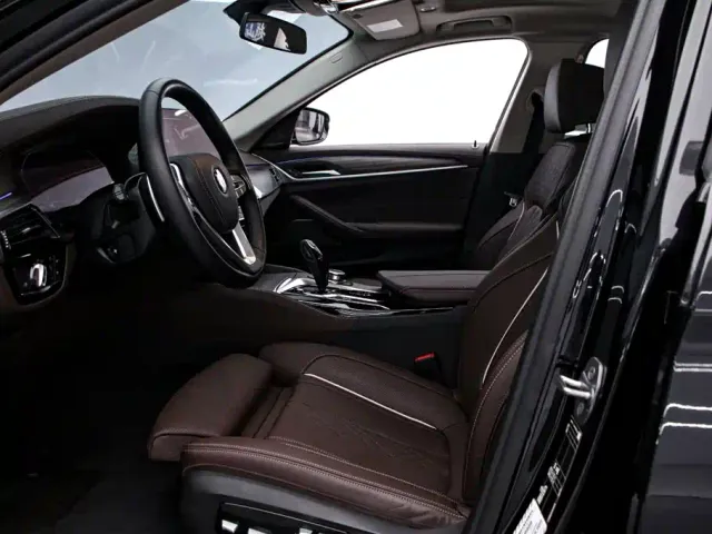 BMW 5 Series — Фото автомобиля 15