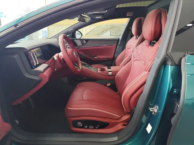 Denza Z9GT — Фото автомобиля 5