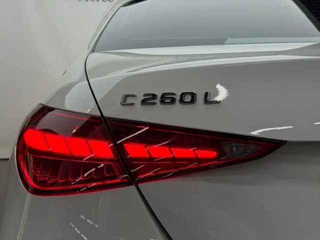 Mercedes-Benz C-Class — Фото автомобиля 10