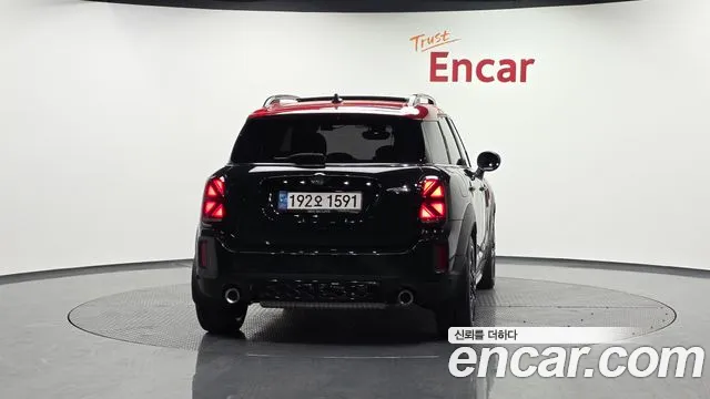 Mini Countryman — Фото автомобиля 4